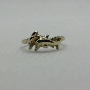 10k Diamond  dolphin ring
